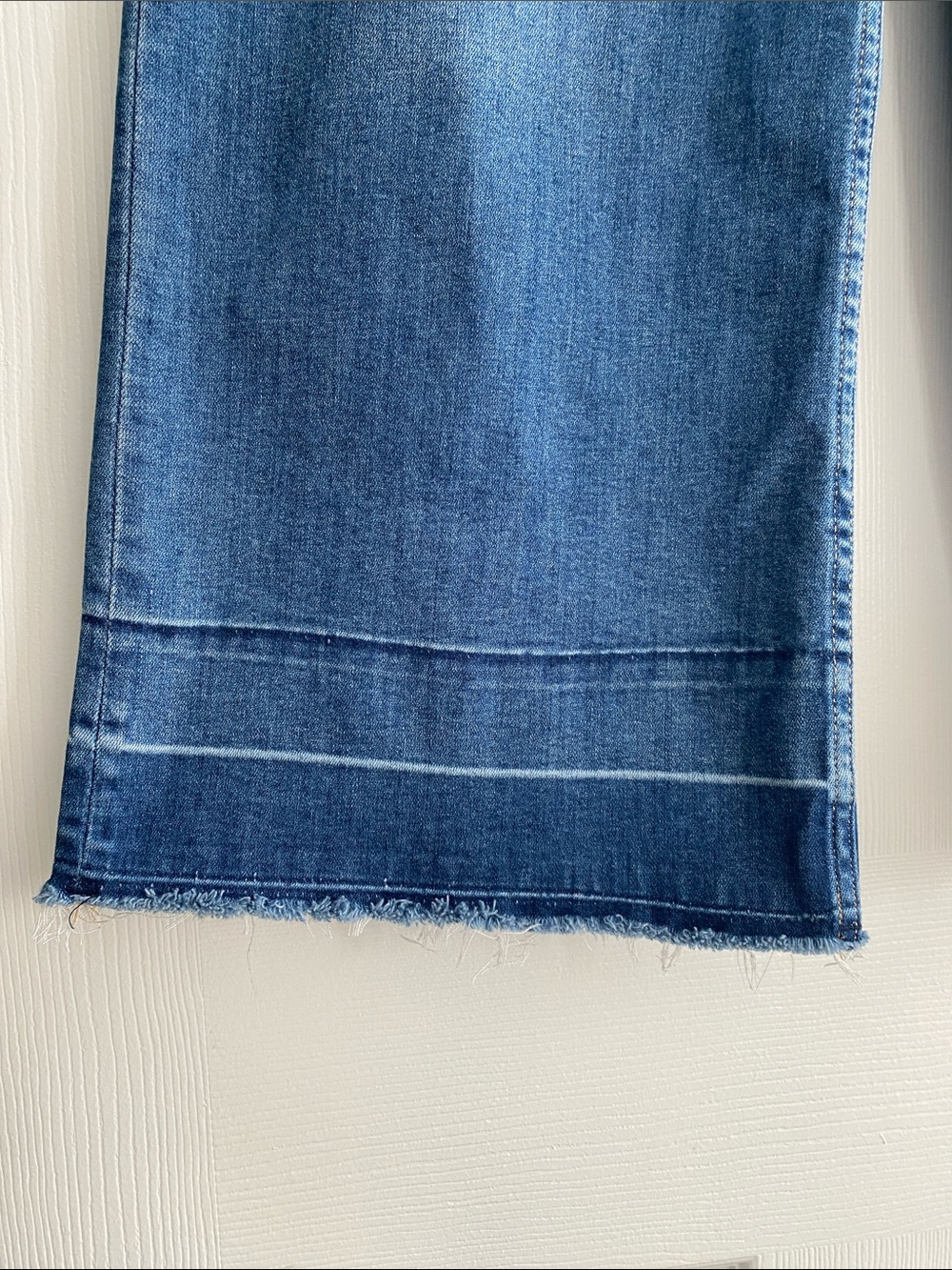 H&M Wide-Leg Crop Jeans in Medium Blue Wash Size 6P - Picture 2 of 8